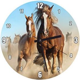 Cakatablo Tozlu Zeminde Koşan Kahve Rengi Atlar Duvar Saati