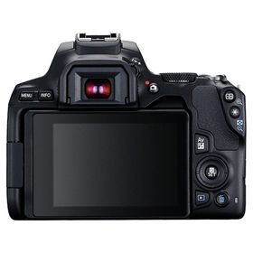 Canon EOS 250D + 18-55mm DSLR Fotoğraf Makinesi