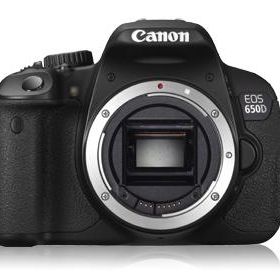 Canon EOS 650D 18-55mm IS III Lens DSLR Fotoğraf Makinesi