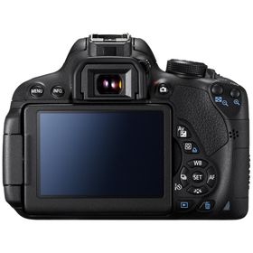 Canon EOS 700D 18-135mm + 40mm Lens DSLR Fotoğraf Makinesi