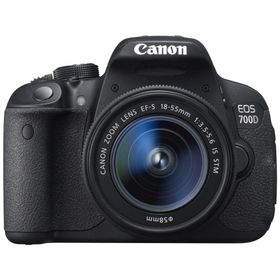 Canon EOS 700D 18-55mm + Tamron 70-300mm Lens DSLR Fotoğraf Makinesi