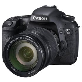 Canon EOS 7D 18-200mm Lens DSLR Fotoğraf Makinesi
