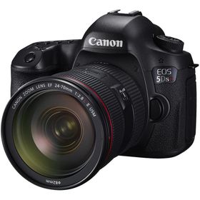 Canon EOS R7 + 24-70mm Lens Aynasız Fotoğraf Makinesi