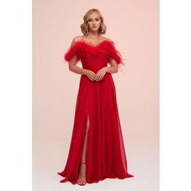 Carmen 58104 Kırmızı Şifon Tüylü Yırtmaçlı Uzun Abiye Elbise