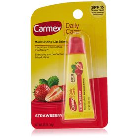 Carmex Çilek SPF15 4.25 gr Stick Dudak Balmı