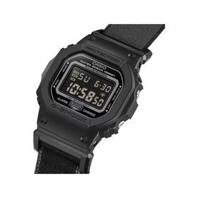 Casio DW-5600MNC-1DR Kol Saati