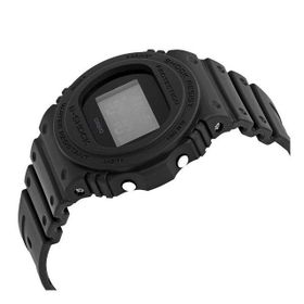 Casio DW-5750E-1BDR Erkek Kol Saati