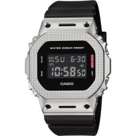 Casio GM-5600M-1DR Erkek Kol Saati
