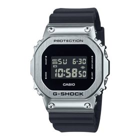 Casio GM-5600U-1DR Erkek Kol Saati