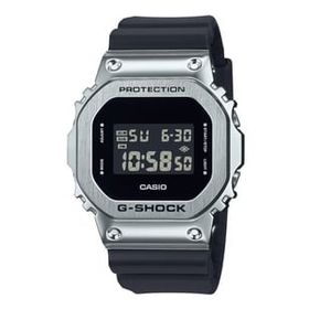Casio GM-5600U-1DR Erkek Kol Saati