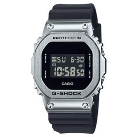 Casio GM-5600U-1DR Erkek Kol Saati