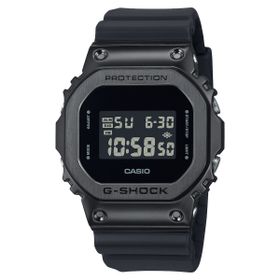 Casio GM-5600UB-1DR Erkek Kol Saati
