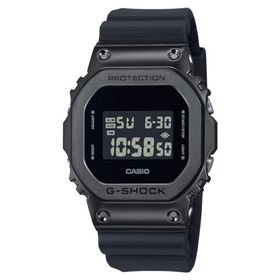 Casio GM-5600UB-1DR Erkek Kol Saati