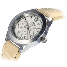 Casio LTP-2069L-7A1VDF Kadın Kol Saati