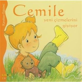 CEMILE YENI ÇİZMELERİNİ GIYIYOR - ALINE DE PÉTINGY