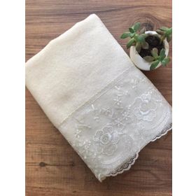 Çeyiz Bahçesi Ahmella 50x90 cm Krem Fransız Güpürlü Kadife Havlu