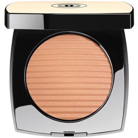 Chanel Les Beiges Healthy Glow Luminous Colour Medium Light Pudra