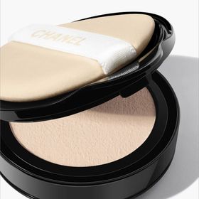 Chanel No:30 Les Beiges Healthy Glow Gel Touch Fondöten