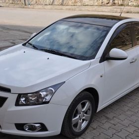 Chevrolet Cruze HB 4 LÜ Mügen Cam Rüzgarlığı