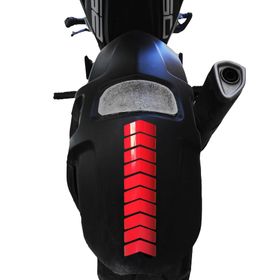 Çınar Extreme Ok Tasarımlı Bayrak Kırmızı Çamurluk Kask Sticker