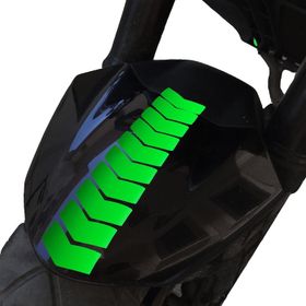 Çınar Extreme Ok Tasarımlı Floresan Yeşil Çamurluk Kask Sticker