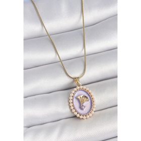 Clariss 316L Çelik Gold Renk Zincir Mor Mineli İncili Zirkon Taşlı Çiçek İşlemeli Portre Model Kadın Kolye