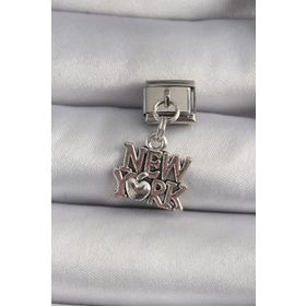 Clariss 316L Çelik Gümüş Renk Sallantı New York Yazı Model Nomination Charm