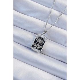 Clariss 316L Çelik Zincir Gümüş Renk İşlemeli Siyah Mineli Tarot Kolye