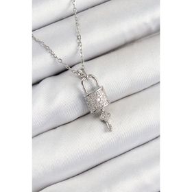 Clariss 316L Çelik Zirkon Taşlı Kilit Ve Sallantılı Anahtar Model Gümüş Renk Kadın Kolye