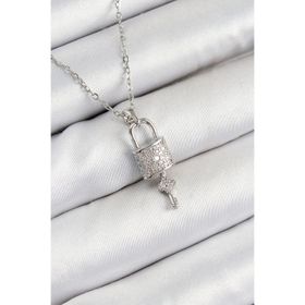 Clariss 316L Çelik Zirkon Taşlı Kilit Ve Sallantılı Anahtar Model Gümüş Renk Kadın Kolye