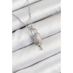 Clariss 316L Çelik Zirkon Taşlı Kilit Ve Sallantılı Anahtar Model Gümüş Renk Kadın Kolye