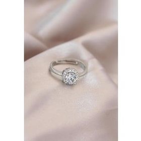 Clariss Ayarlamalı Gümüş Renk Metal Zirkon ve Kristal Taşlı Oval Model Yüzük
