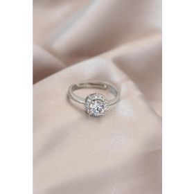 Clariss Ayarlamalı Gümüş Renk Metal Zirkon ve Kristal Taşlı Oval Model Yüzük