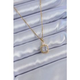 Clariss BJ-BKO7651 316L Çelik Gold Renk Kare Kristal Taşlı Kadın Kolye