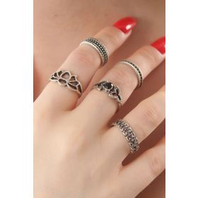 Clariss BJ-BYK2740 Gümüş Renk Lotus Model Siyah Kristal Taş Detay Bayan Yüzük Kombin
