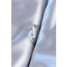 Clariss BJ-BYK2769 Gümüş Renk Çiçek Model Zirkon Taş Detay Pirinç Kadın Yüzük