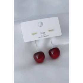 Clariss Gold Renk Kiraz Model Kadın Küpe