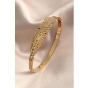Clariss Gold Renk Yaprak Model Zirkon Taş Detay Kelepçe Kadın Bileklik