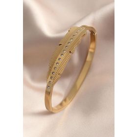 Clariss Gold Renk Yaprak Model Zirkon Taş Detay Kelepçe Kadın Bileklik