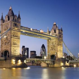 Clementoni Tower Bridge 1000 Parça Puzzle