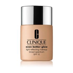 Clinique Even Better Glow SPF 15 CN 70 Vanilla 30 ml Fondöten