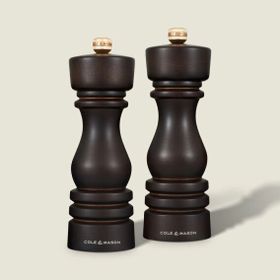 Cole & Mason London Çikolata Renkli Ahşap 180 mm Tuz ve Biber Değirmenleri