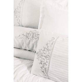 Cotton Box Brode Nakışlı Çift Kişilik Saten Genny Beyaz 200 x 220 cm Nevresim Takımı