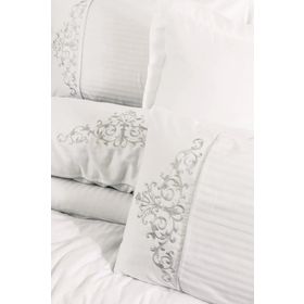 Cotton Box Brode Nakışlı Çift Kişilik Saten Genny Beyaz Nevresim Takımı