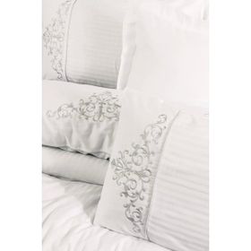 Cotton Box Brode Nakışlı Çift Kişilik Saten Genny Beyaz Nevresim Takımı