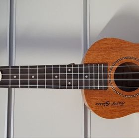Cremonia AU07L-23 Peri Ukulele