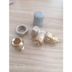 Danfoss 1/2 Köşe Termostatik Vana Gövdesi