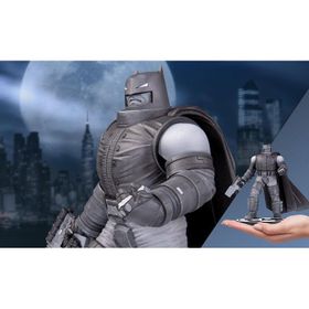 Dc Collectibles Armored Batman Black & White Frank Miller Statue Figür