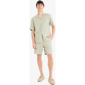 DeFacto D9913AX25AU Yeşil-GN497 Erkek Relax Fit Beli Bağcıklı Keten Karışımlı Bermuda Şort