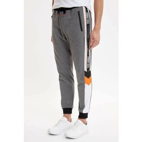 DeFacto M5364AZ.20SP.GR361 Gri Slim Fit Erkek Eşofman Altı
